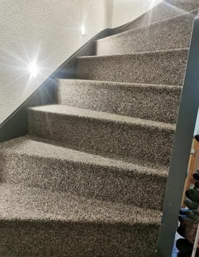 Treppensanierung Chemnitz - Fussboden Sandig